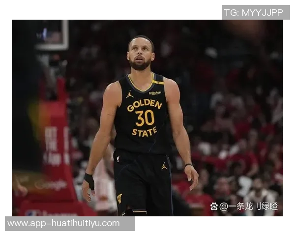 库里谈比赛开局表现不佳并分析队友对场上空间的影响