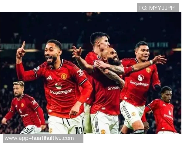 曼联10月最佳球员候选名单揭晓库尼亚姆伯莫拉门斯德里赫特争夺荣誉